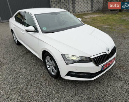 Білий Шкода Суперб, об'ємом двигуна 1.97 л та пробігом 206 тис. км за 25500 $, фото 19 на Automoto.ua