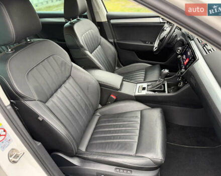 Білий Шкода Суперб, об'ємом двигуна 1.97 л та пробігом 206 тис. км за 25500 $, фото 29 на Automoto.ua