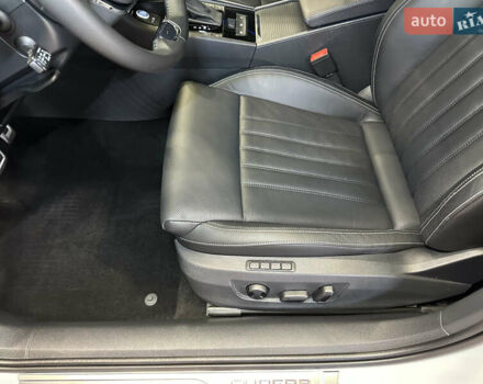 Білий Шкода Суперб, об'ємом двигуна 1.4 л та пробігом 54 тис. км за 38900 $, фото 24 на Automoto.ua