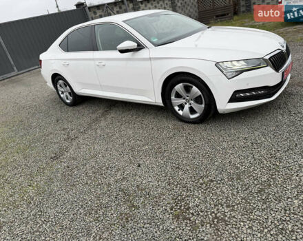 Білий Шкода Суперб, об'ємом двигуна 1.97 л та пробігом 206 тис. км за 25500 $, фото 5 на Automoto.ua