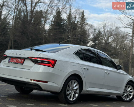 Белый Шкода Суперб, объемом двигателя 2 л и пробегом 164 тыс. км за 25450 $, фото 105 на Automoto.ua