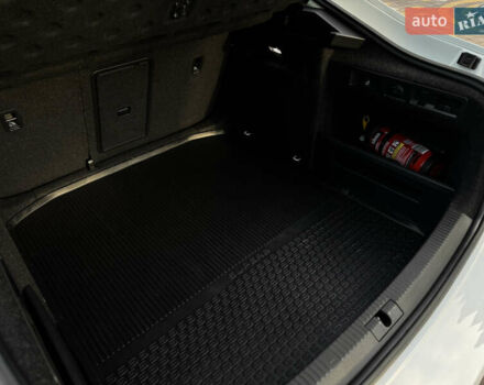 Белый Шкода Суперб, объемом двигателя 2 л и пробегом 164 тыс. км за 25450 $, фото 179 на Automoto.ua