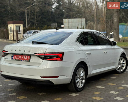 Белый Шкода Суперб, объемом двигателя 2 л и пробегом 164 тыс. км за 25450 $, фото 99 на Automoto.ua