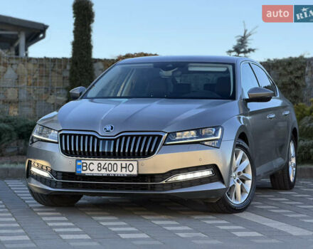 Белый Шкода Суперб, объемом двигателя 1.97 л и пробегом 113 тыс. км за 33999 $, фото 7 на Automoto.ua