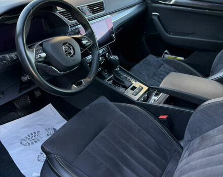 Белый Шкода Суперб, объемом двигателя 1.97 л и пробегом 113 тыс. км за 33999 $, фото 46 на Automoto.ua