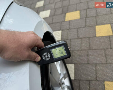 Белый Шкода Суперб, объемом двигателя 2 л и пробегом 164 тыс. км за 25450 $, фото 232 на Automoto.ua