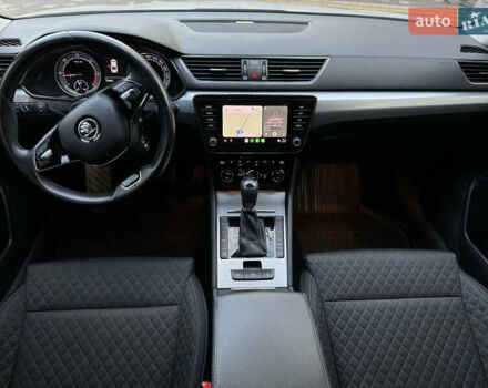 Белый Шкода Суперб, объемом двигателя 2 л и пробегом 164 тыс. км за 25450 $, фото 121 на Automoto.ua