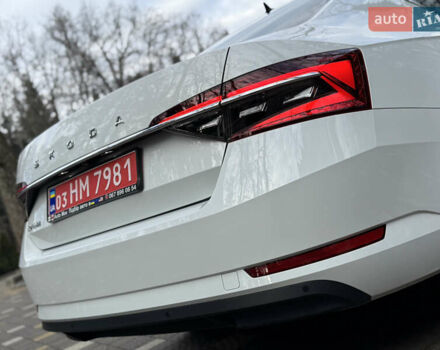 Белый Шкода Суперб, объемом двигателя 2 л и пробегом 164 тыс. км за 25450 $, фото 95 на Automoto.ua