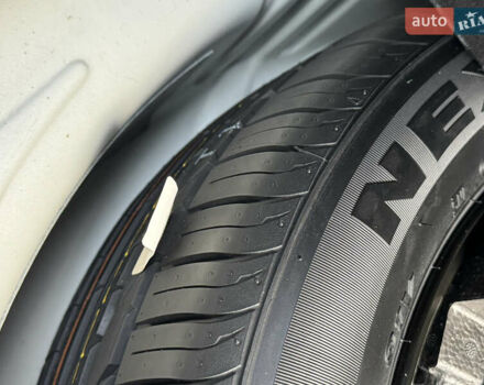 Белый Шкода Суперб, объемом двигателя 2 л и пробегом 164 тыс. км за 25450 $, фото 186 на Automoto.ua