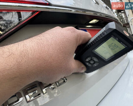 Белый Шкода Суперб, объемом двигателя 2 л и пробегом 164 тыс. км за 25450 $, фото 226 на Automoto.ua