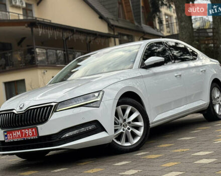 Белый Шкода Суперб, объемом двигателя 2 л и пробегом 164 тыс. км за 25450 $, фото 201 на Automoto.ua