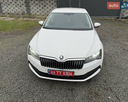 Білий Шкода Суперб, об'ємом двигуна 1.97 л та пробігом 206 тис. км за 25500 $, фото 17 на Automoto.ua