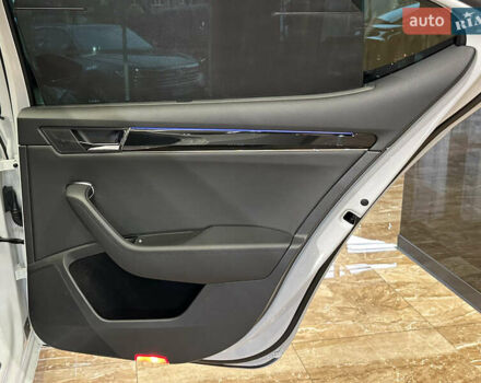 Білий Шкода Суперб, об'ємом двигуна 1.4 л та пробігом 54 тис. км за 38900 $, фото 55 на Automoto.ua