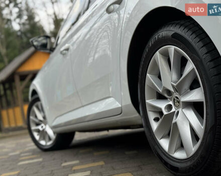 Белый Шкода Суперб, объемом двигателя 2 л и пробегом 164 тыс. км за 25450 $, фото 92 на Automoto.ua