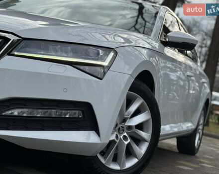 Белый Шкода Суперб, объемом двигателя 2 л и пробегом 164 тыс. км за 25450 $, фото 65 на Automoto.ua