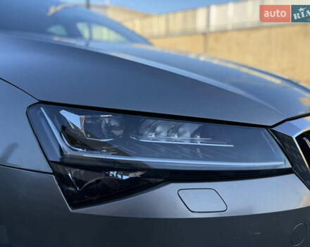 Белый Шкода Суперб, объемом двигателя 1.97 л и пробегом 113 тыс. км за 33999 $, фото 35 на Automoto.ua