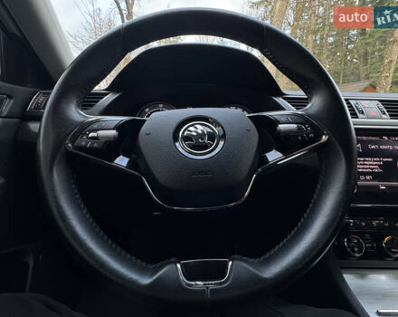 Белый Шкода Суперб, объемом двигателя 2 л и пробегом 164 тыс. км за 25450 $, фото 154 на Automoto.ua