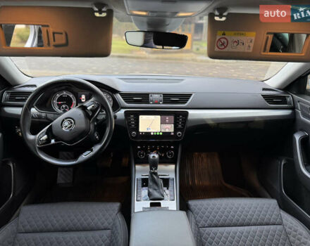 Белый Шкода Суперб, объемом двигателя 2 л и пробегом 164 тыс. км за 25450 $, фото 115 на Automoto.ua