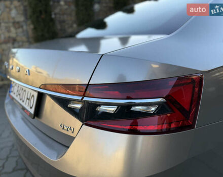 Белый Шкода Суперб, объемом двигателя 1.97 л и пробегом 113 тыс. км за 33999 $, фото 32 на Automoto.ua