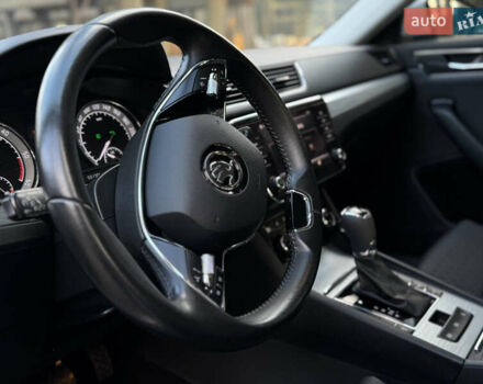 Белый Шкода Суперб, объемом двигателя 2 л и пробегом 164 тыс. км за 25450 $, фото 26 на Automoto.ua