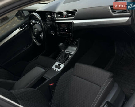 Белый Шкода Суперб, объемом двигателя 2 л и пробегом 164 тыс. км за 25450 $, фото 52 на Automoto.ua