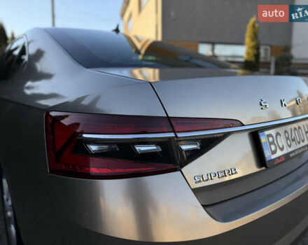 Белый Шкода Суперб, объемом двигателя 1.97 л и пробегом 113 тыс. км за 33999 $, фото 31 на Automoto.ua