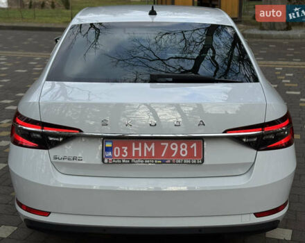 Белый Шкода Суперб, объемом двигателя 2 л и пробегом 164 тыс. км за 25450 $, фото 81 на Automoto.ua