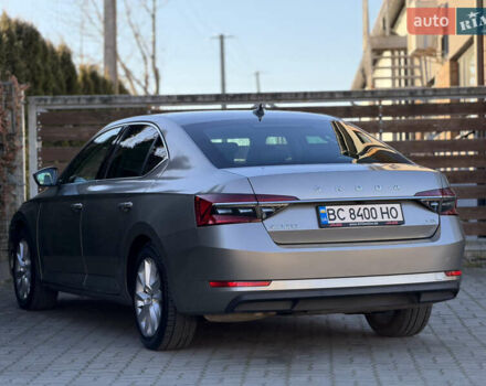 Белый Шкода Суперб, объемом двигателя 1.97 л и пробегом 113 тыс. км за 33999 $, фото 25 на Automoto.ua