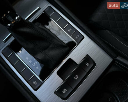 Белый Шкода Суперб, объемом двигателя 2 л и пробегом 164 тыс. км за 25450 $, фото 131 на Automoto.ua