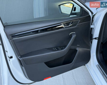 Білий Шкода Суперб, об'ємом двигуна 2 л та пробігом 171 тис. км за 30999 $, фото 47 на Automoto.ua