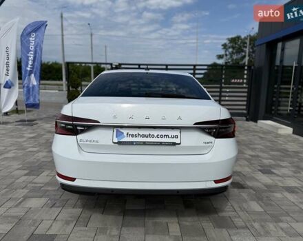 Белый Шкода Суперб, объемом двигателя 1.97 л и пробегом 192 тыс. км за 33700 $, фото 12 на Automoto.ua