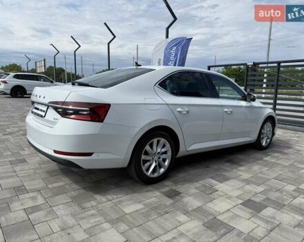 Белый Шкода Суперб, объемом двигателя 1.97 л и пробегом 192 тыс. км за 33700 $, фото 13 на Automoto.ua