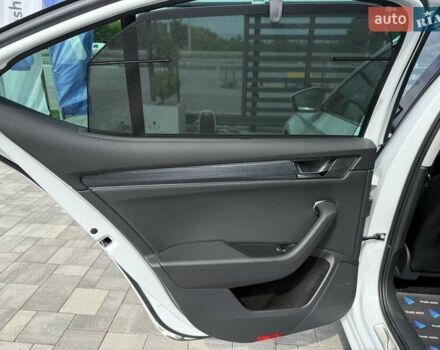 Белый Шкода Суперб, объемом двигателя 1.97 л и пробегом 192 тыс. км за 33700 $, фото 17 на Automoto.ua