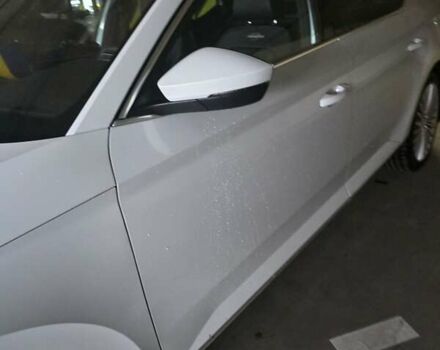 Білий Шкода Суперб, об'ємом двигуна 1.97 л та пробігом 145 тис. км за 33700 $, фото 2 на Automoto.ua