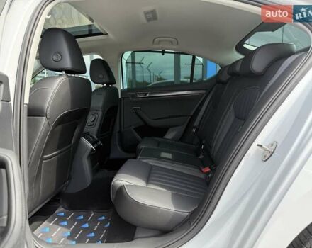 Белый Шкода Суперб, объемом двигателя 1.97 л и пробегом 192 тыс. км за 33700 $, фото 18 на Automoto.ua