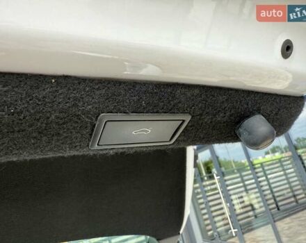 Белый Шкода Суперб, объемом двигателя 1.97 л и пробегом 192 тыс. км за 33700 $, фото 39 на Automoto.ua