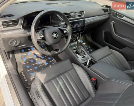 Белый Шкода Суперб, объемом двигателя 1.97 л и пробегом 192 тыс. км за 33700 $, фото 16 на Automoto.ua