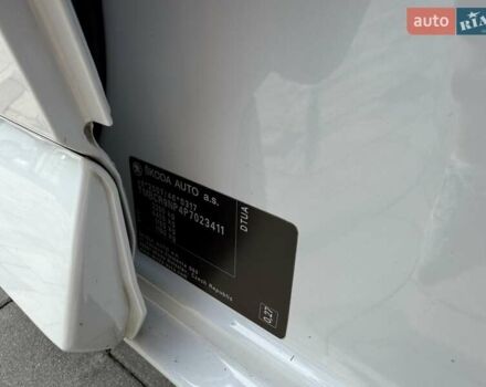 Белый Шкода Суперб, объемом двигателя 1.97 л и пробегом 192 тыс. км за 33700 $, фото 26 на Automoto.ua