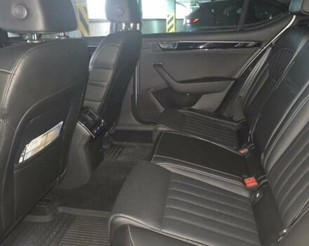 Білий Шкода Суперб, об'ємом двигуна 1.97 л та пробігом 145 тис. км за 33700 $, фото 7 на Automoto.ua
