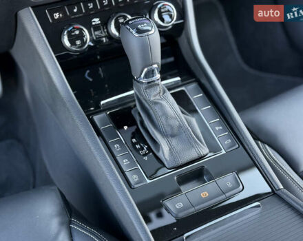 Білий Шкода Суперб, об'ємом двигуна 2 л та пробігом 171 тис. км за 30999 $, фото 42 на Automoto.ua