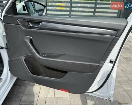 Белый Шкода Суперб, объемом двигателя 1.97 л и пробегом 192 тыс. км за 33700 $, фото 23 на Automoto.ua