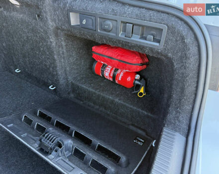 Белый Шкода Суперб, объемом двигателя 2 л и пробегом 171 тыс. км за 30699 $, фото 83 на Automoto.ua