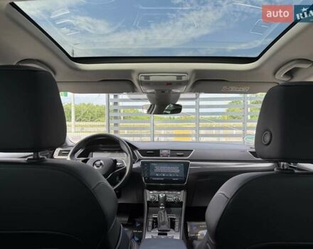 Белый Шкода Суперб, объемом двигателя 1.97 л и пробегом 192 тыс. км за 33700 $, фото 30 на Automoto.ua