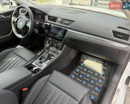 Белый Шкода Суперб, объемом двигателя 1.97 л и пробегом 192 тыс. км за 33700 $, фото 27 на Automoto.ua