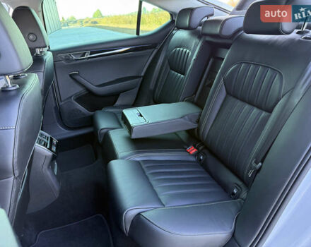 Белый Шкода Суперб, объемом двигателя 2 л и пробегом 171 тыс. км за 30699 $, фото 65 на Automoto.ua