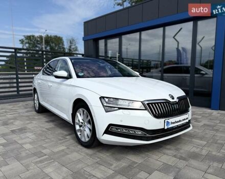 Белый Шкода Суперб, объемом двигателя 1.97 л и пробегом 192 тыс. км за 33700 $, фото 5 на Automoto.ua