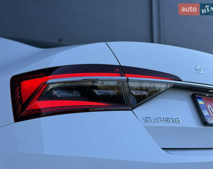 Белый Шкода Суперб, объемом двигателя 2 л и пробегом 171 тыс. км за 30699 $, фото 30 на Automoto.ua