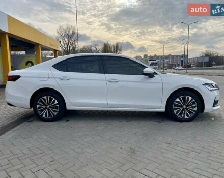 Белый Шкода Суперб, объемом двигателя 1.98 л и пробегом 20 тыс. км за 47900 $, фото 4 на Automoto.ua