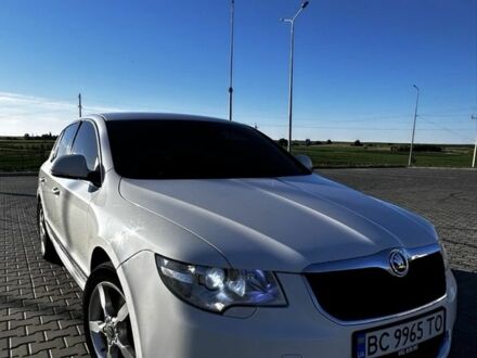 Шкода Суперб 2008 в Горохов на Automoto.ua Белый Шкода Суперб, объемом двигателя 2 л и пробегом 266 тыс. км за 8400 $, фото 1 на Automoto.ua