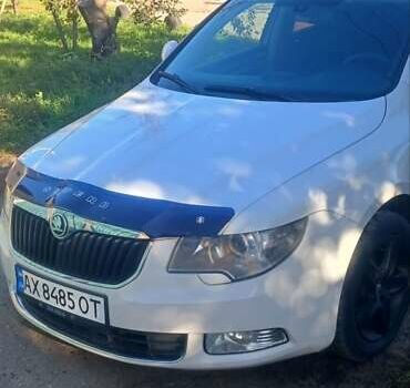 Білий Шкода Суперб, об'ємом двигуна 1.9 л та пробігом 201 тис. км за 6700 $, фото 1 на Automoto.ua